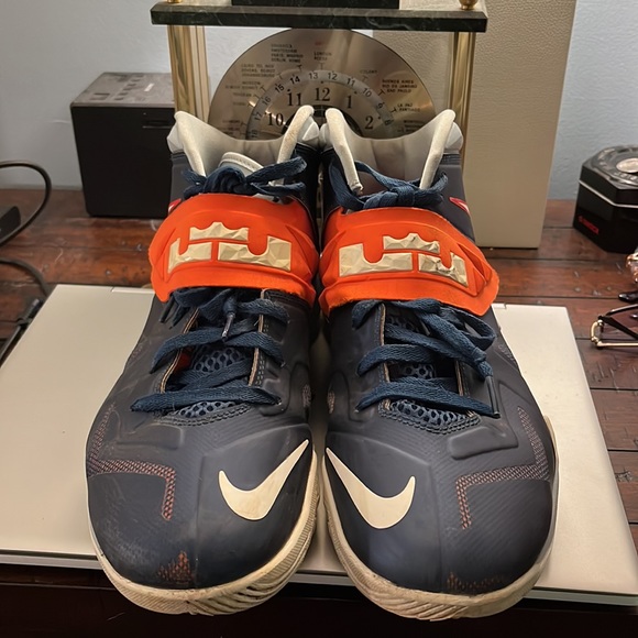 Lebron Nike Zoom Soldier 7 - Picture 4 of 4